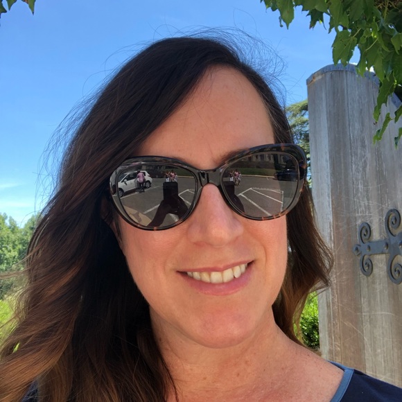 Meet your Posher, Karla - Picture 1 of 1